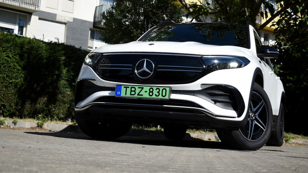 Az európai piacra szánt Mercedes EQB-ket Kecskeméten szerelik össze (Fotó: Andersen Dávid)